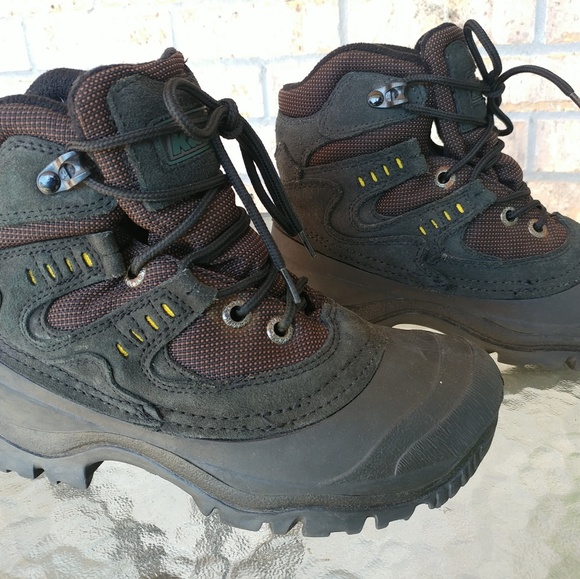 kamik hiking boots